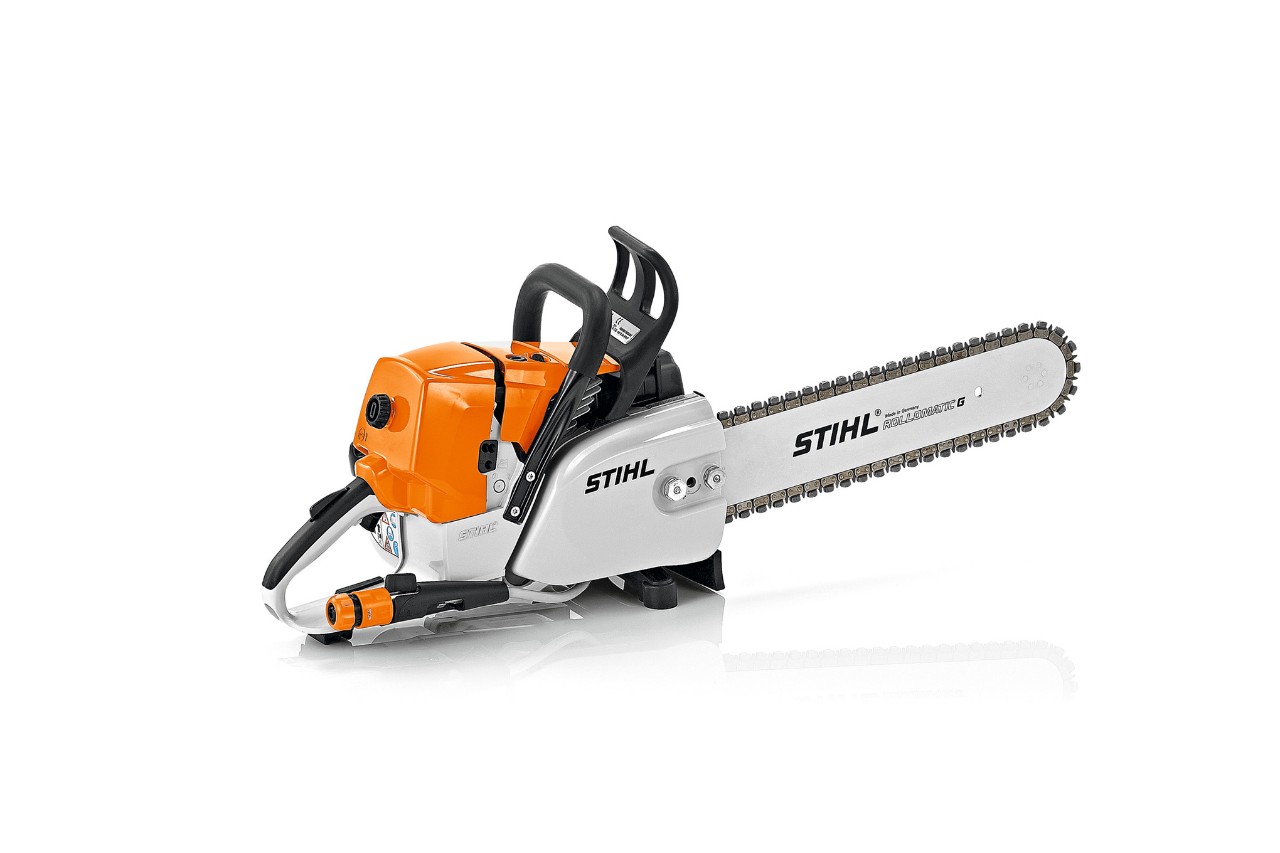 Motoferăstrăul cu acumulator STIHL MSA 220 din sistemul AP